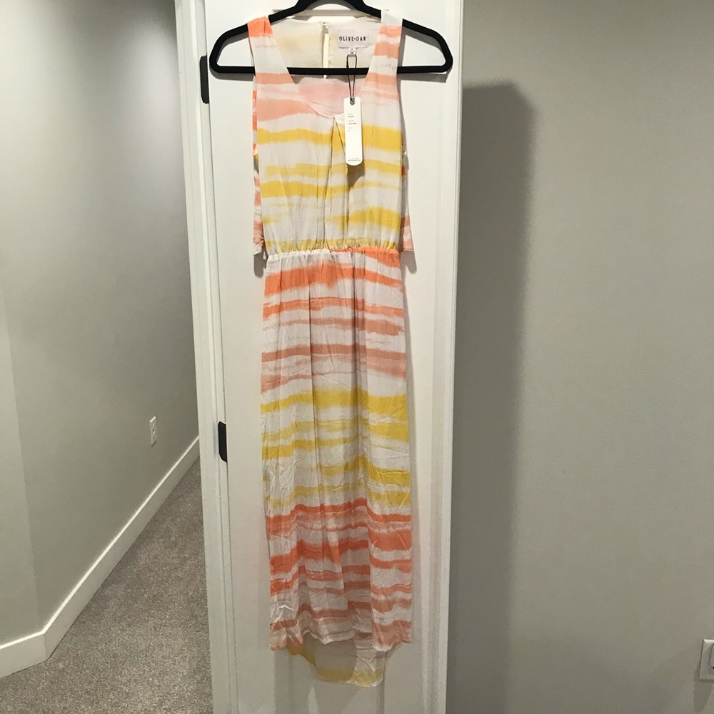Olive and oak dress!